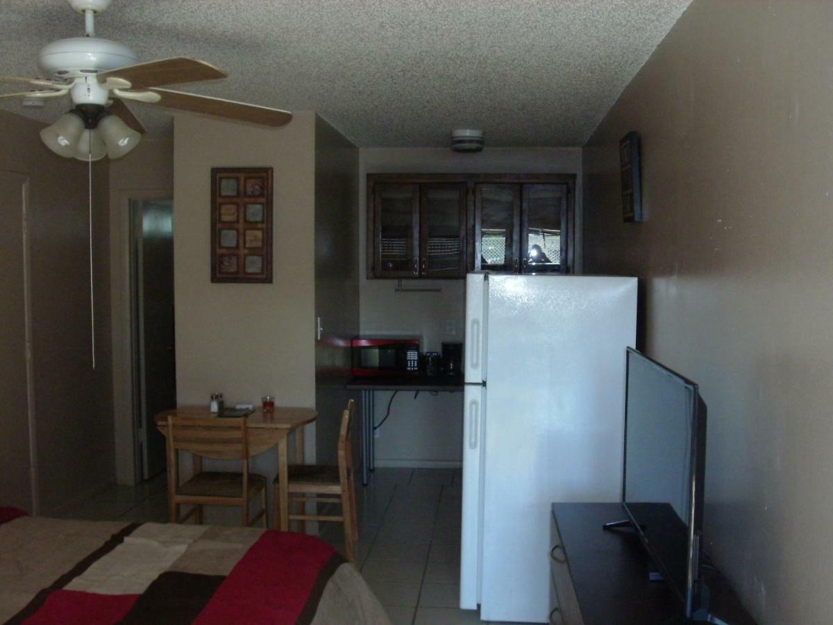Newly Furnished Large, Clean, Quiet Private Unit Daire Fort Lauderdale Dış mekan fotoğraf